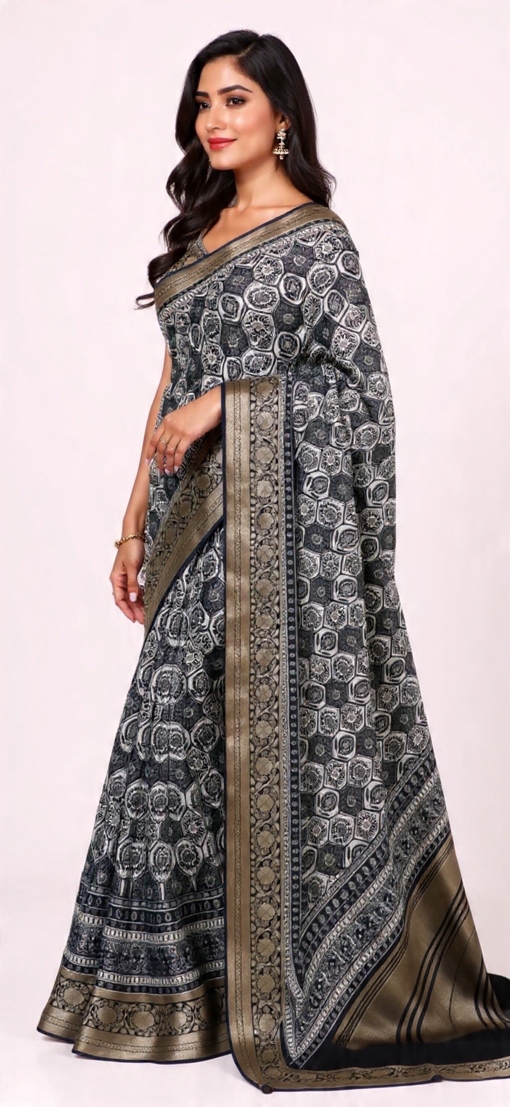 Black and White Patterned Saree - Viscos Dola Fabric Weaving Work | Pooja Textile